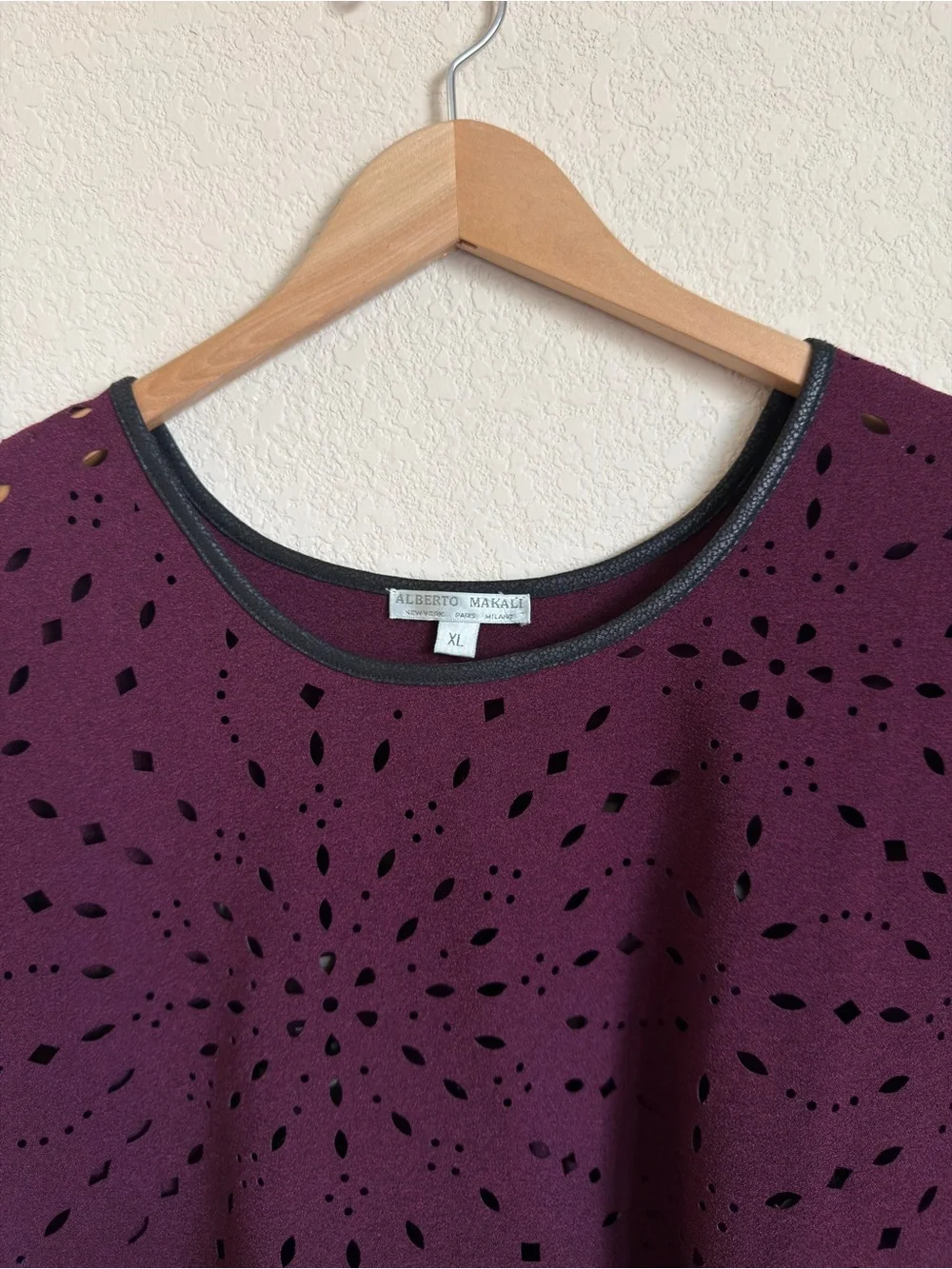 Alberto Makali Laser Cut High Low Blouse XL Purple Faux Leather Trim Artsy EUC
